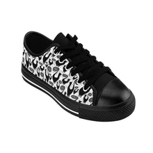 Scattered Snooty Cats Women's Sneakers